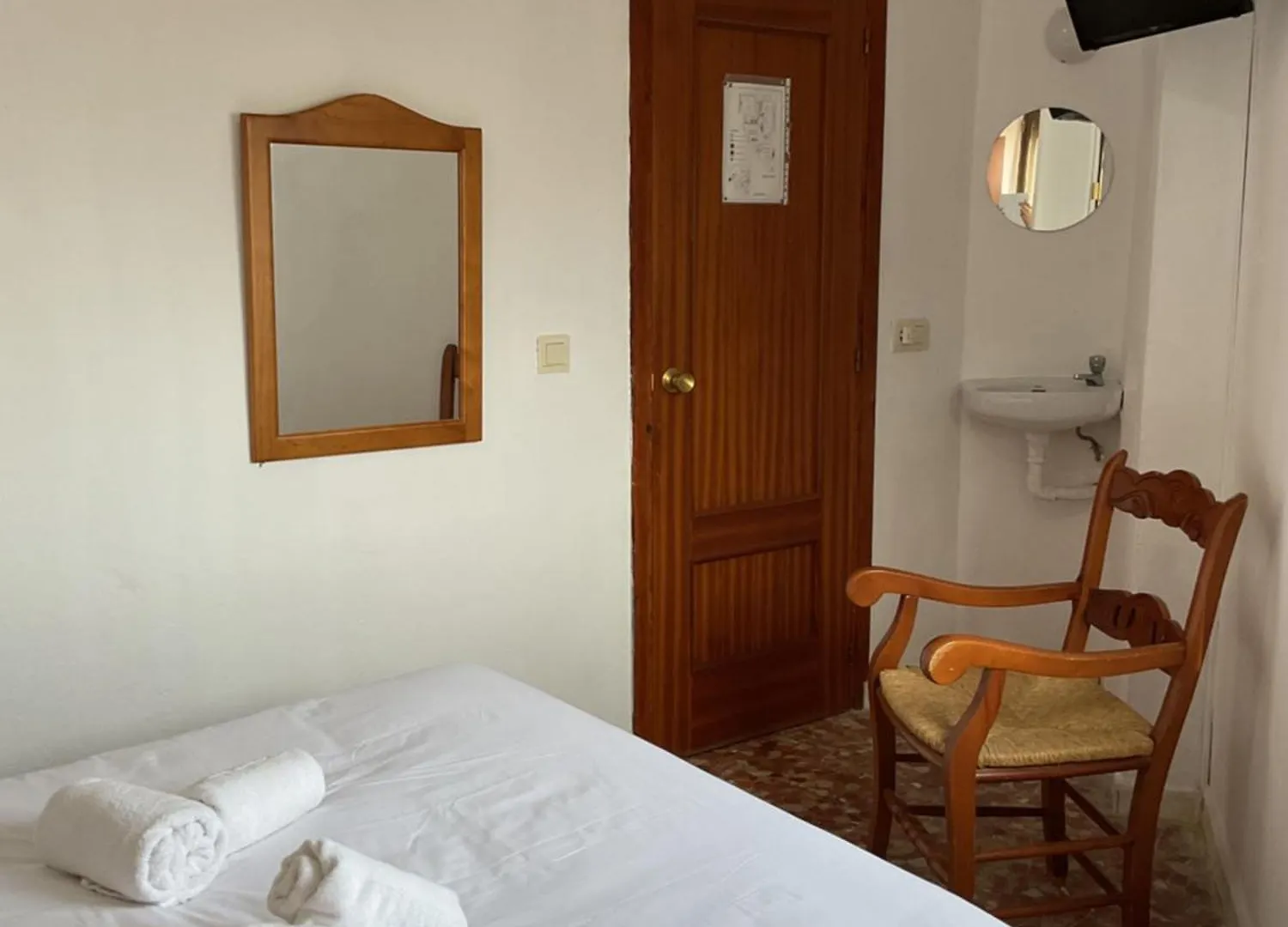 Hostal San Miguel By Croma Estepona Gasthuis